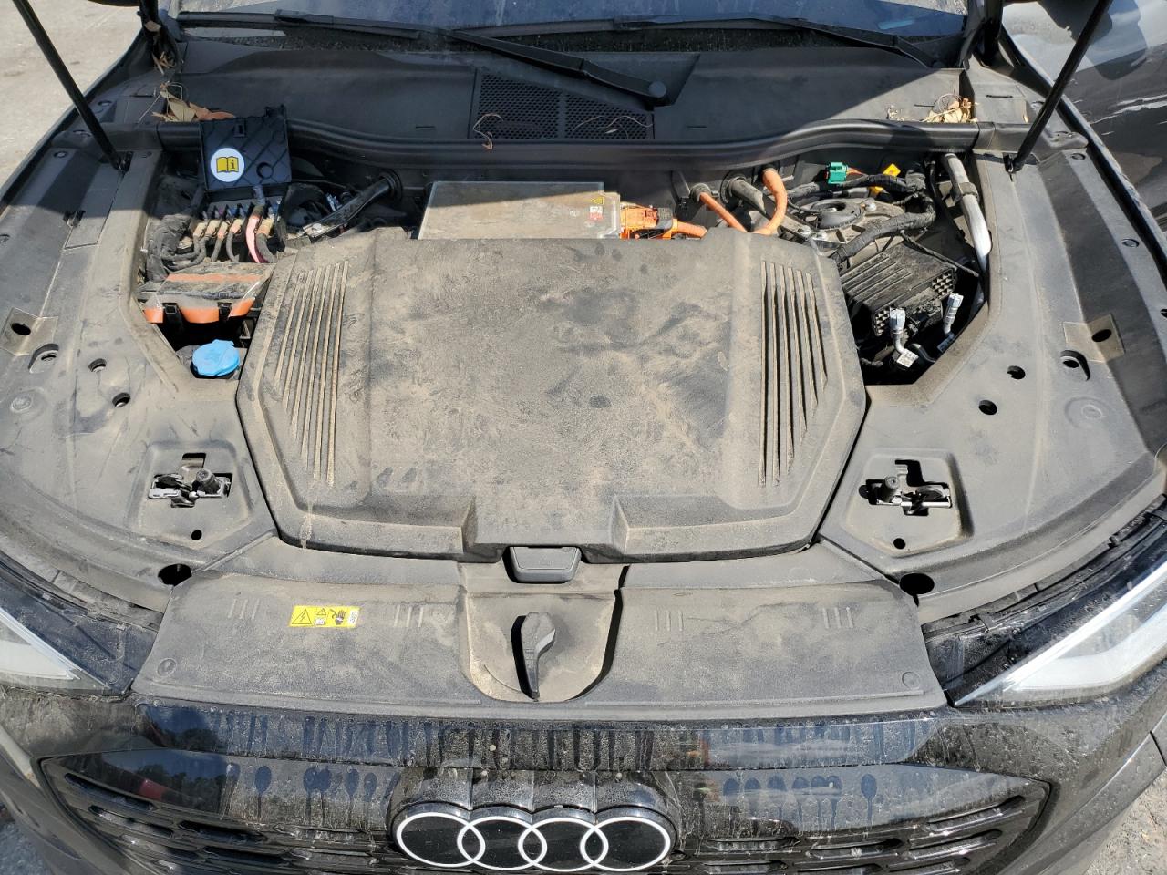 2024 Audi Q8 E-Tron Sportback Premium VIN: WA1BAAGE4RB025573 Lot: 71913765