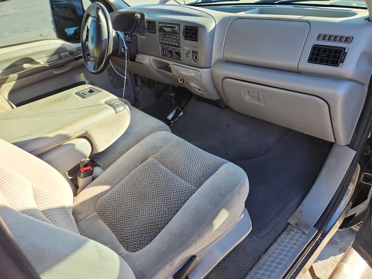 2001 Ford F250 Super Duty VIN: 1FTNF21F01EA15329 Lot: 81460375