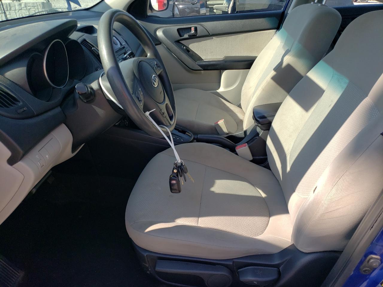 2010 Kia Forte Ex VIN: KNAFU4A22A5881405 Lot: 81100805