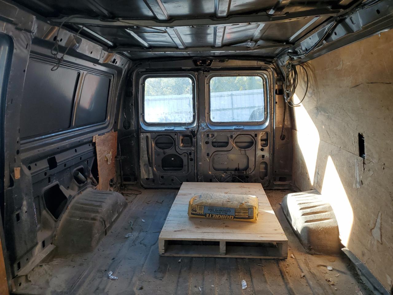 2004 Ford Econoline E250 Van VIN: 1FTNE24L84HB43759 Lot: 81034095