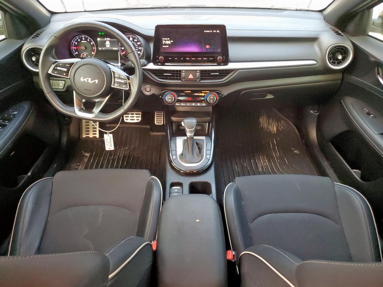 2024 Kia Forte Gt Line VIN: 3KPF54AD0RE729298 Lot: 84285185