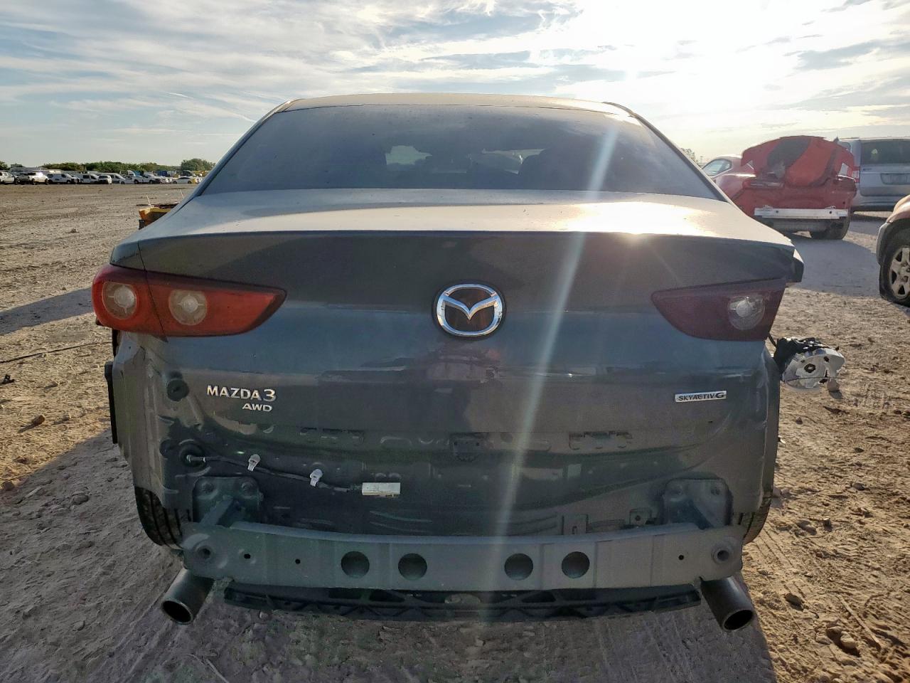 2024 Mazda 3 Preferred VIN: 3MZBPBCMXRM417700 Lot: 81881145