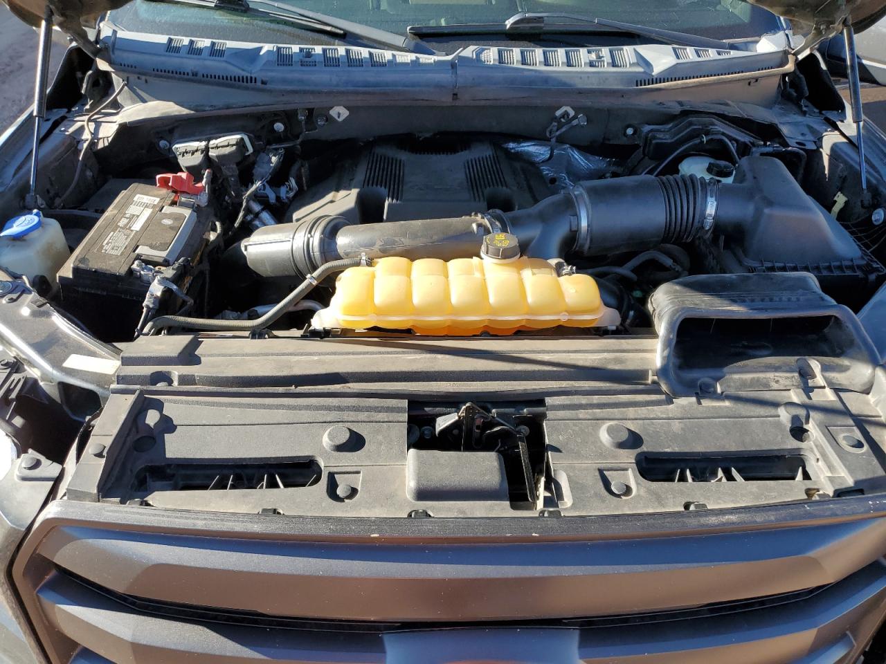 2017 Ford F150 Super Cab VIN: 1FTFX1EGXHKD43156 Lot: 81589845