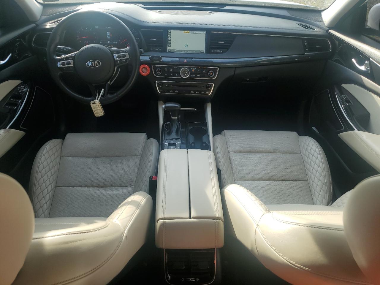 2017 Kia Cadenza Premium VIN: KNALC4J10H5071214 Lot: 83848235