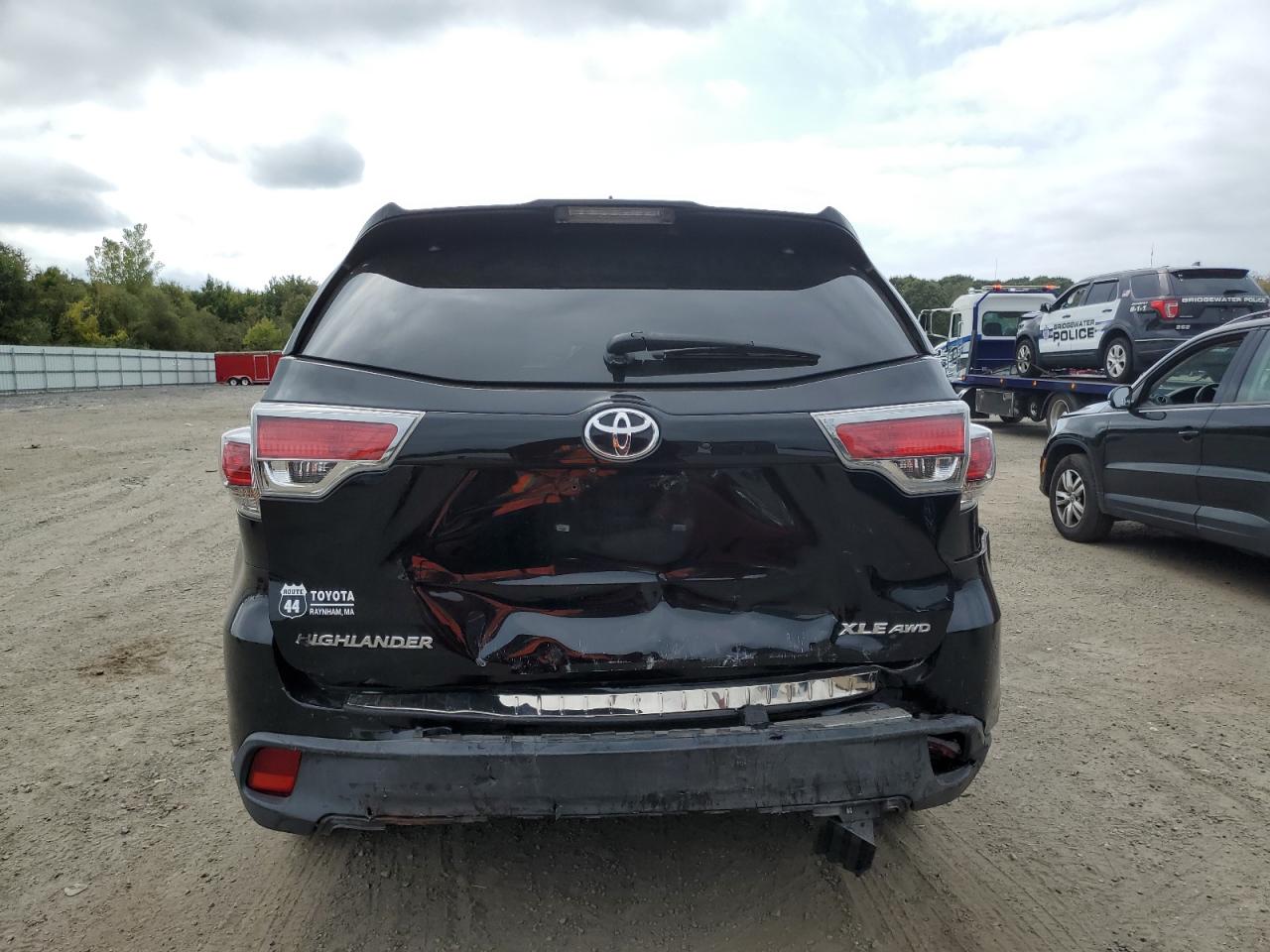 2014 Toyota Highlander Xle VIN: 5TDJKRFH9ES063957 Lot: 81086255