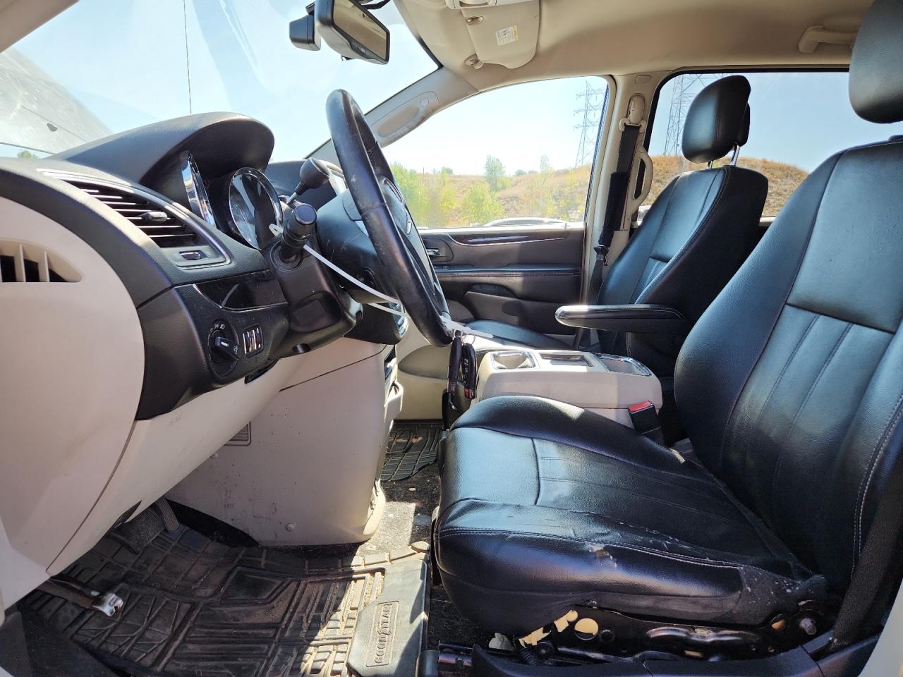 2013 Chrysler Town & Country Touring VIN: 2C4RC1BG4DR621221 Lot: 80683335