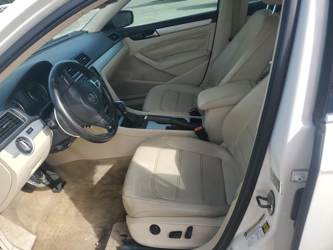 2013 Volkswagen Passat Se VIN: 1VWBH7A35DC127329 Lot: 83778165