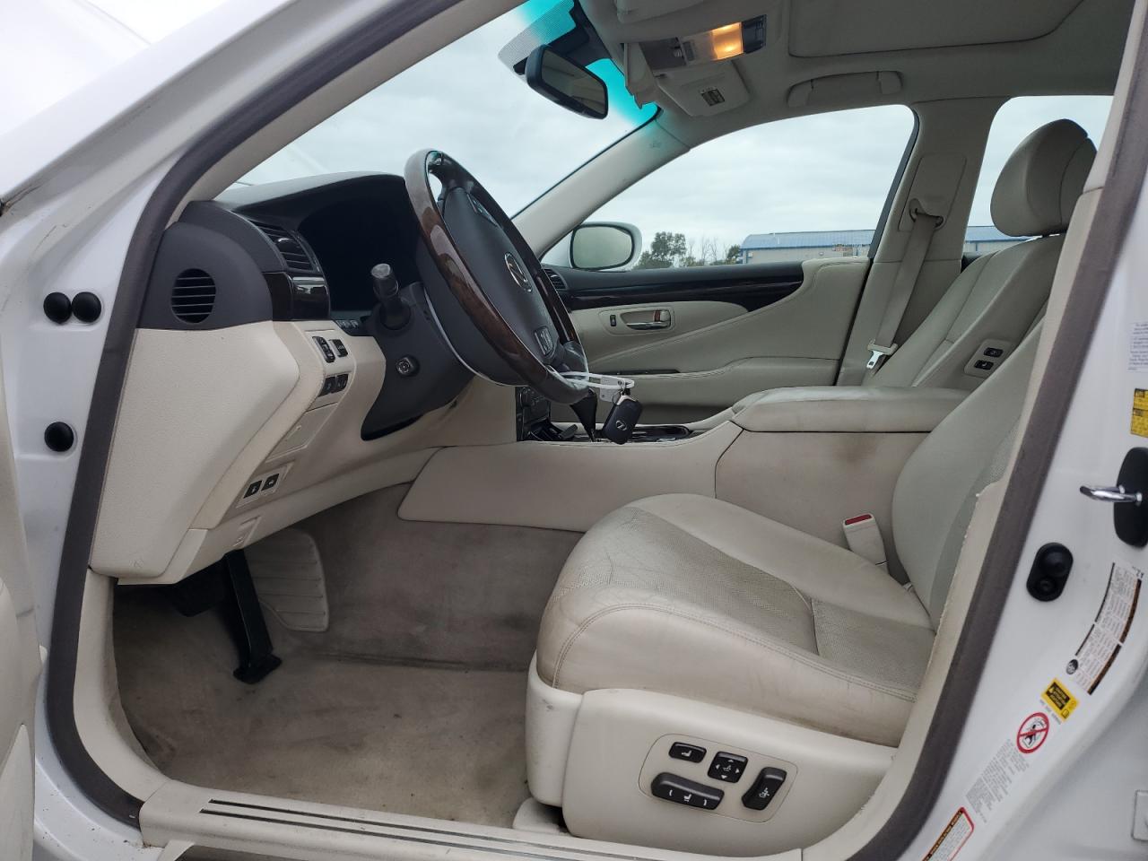 2007 Lexus Ls 460 VIN: JTHBL46F275035573 Lot: 81655125