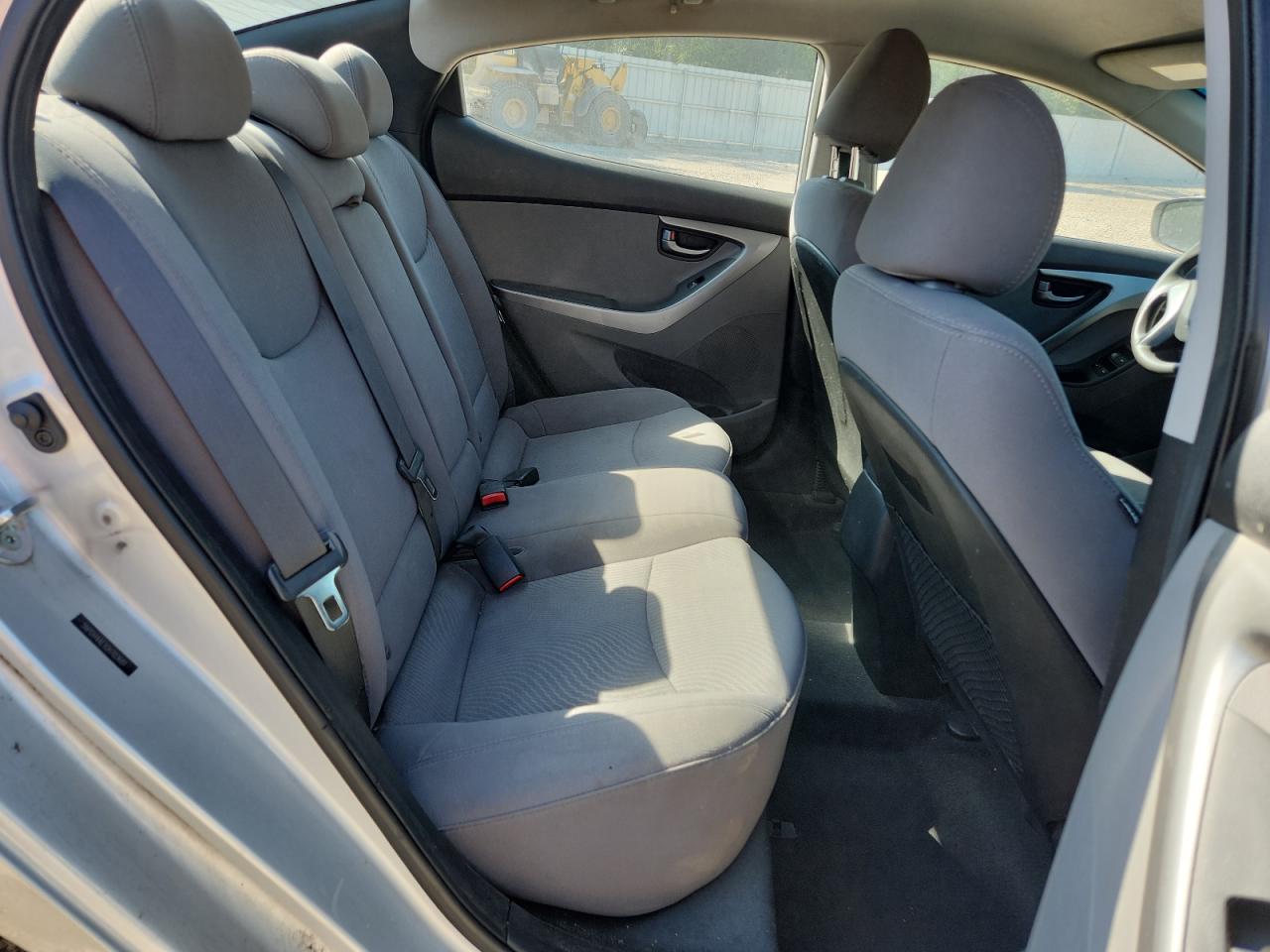 2016 Hyundai Elantra Se VIN: 5NPDH4AE1GH703681 Lot: 81849745