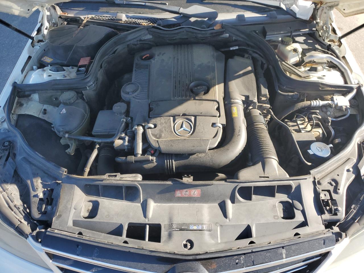 2014 Mercedes-Benz C 250 VIN: WDDGF4HB9EA946504 Lot: 70650115