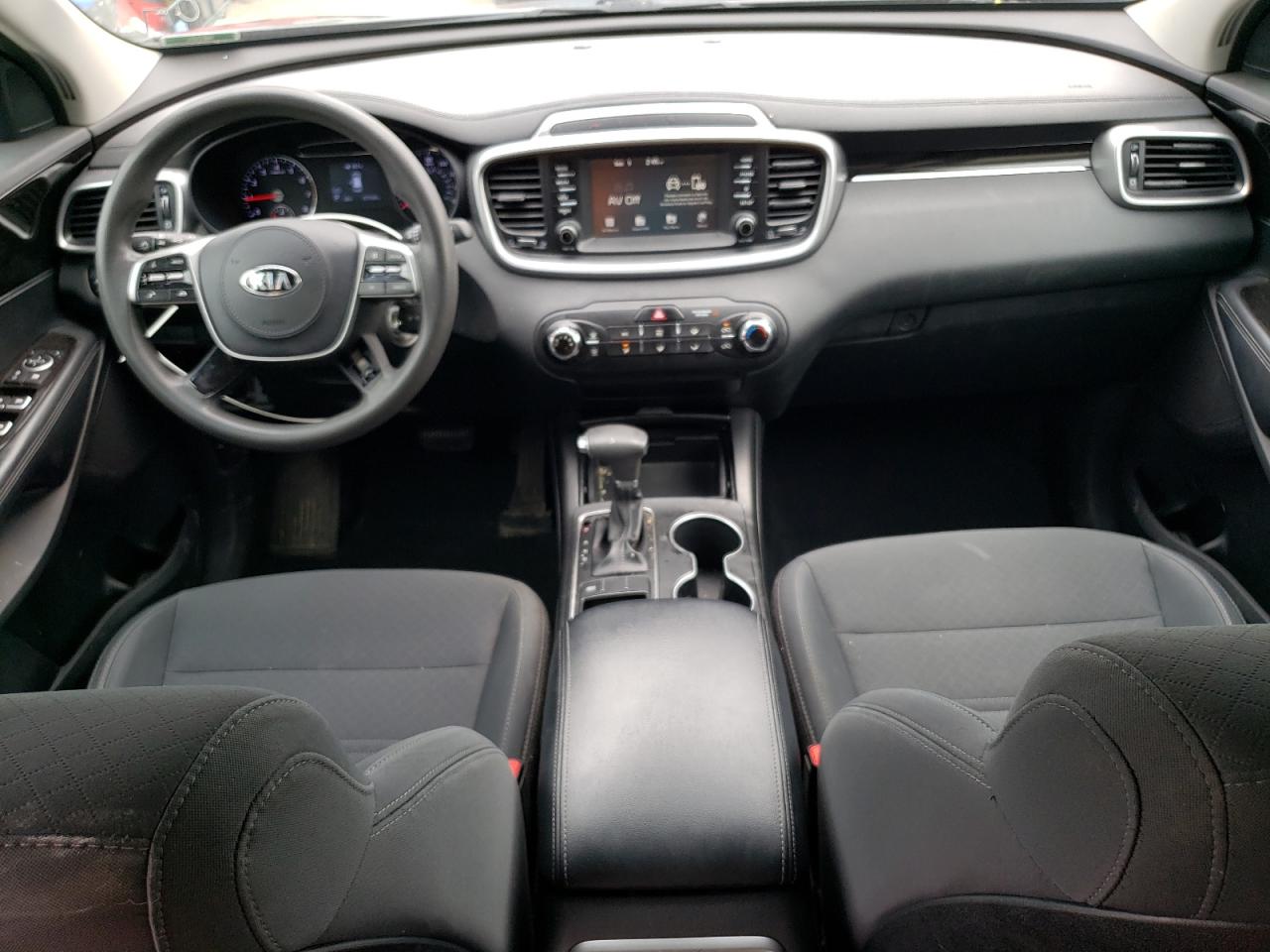 2019 Kia Sorento L VIN: 5XYPG4A32KG556270 Lot: 71901925