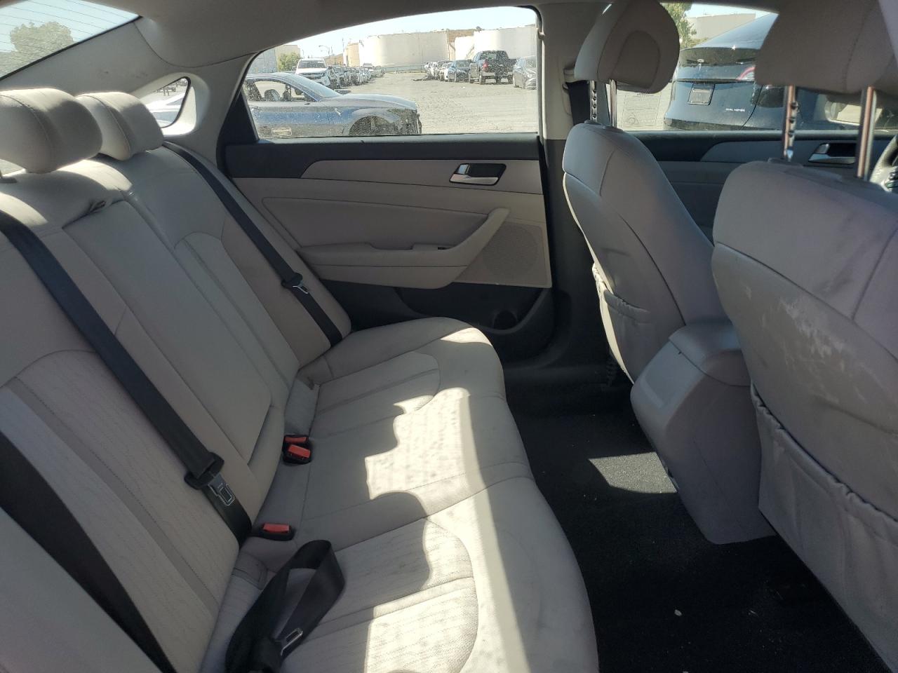 2016 Hyundai Sonata Hyb VIN: KMHE24L10GA036542 Lot: 81690755