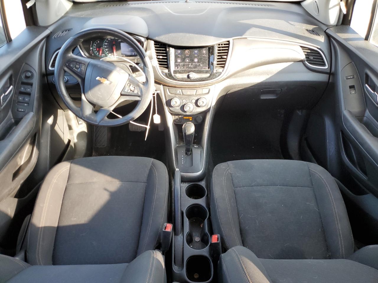 2020 Chevrolet Trax Ls VIN: KL7CJKSB8LB326011 Lot: 84396535