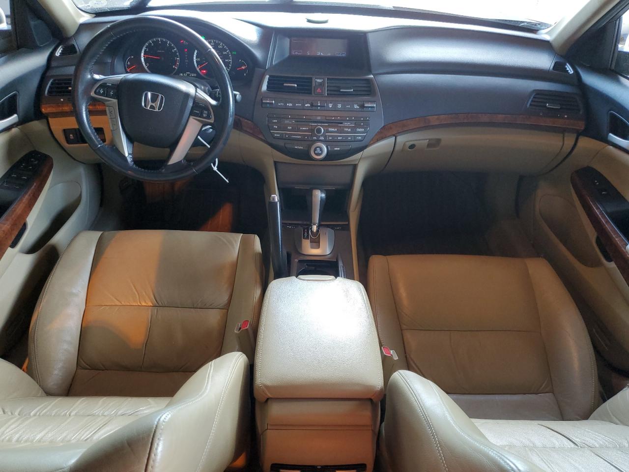 2011 Honda Accord Exl VIN: 1HGCP2F8XBA075949 Lot: 84030275