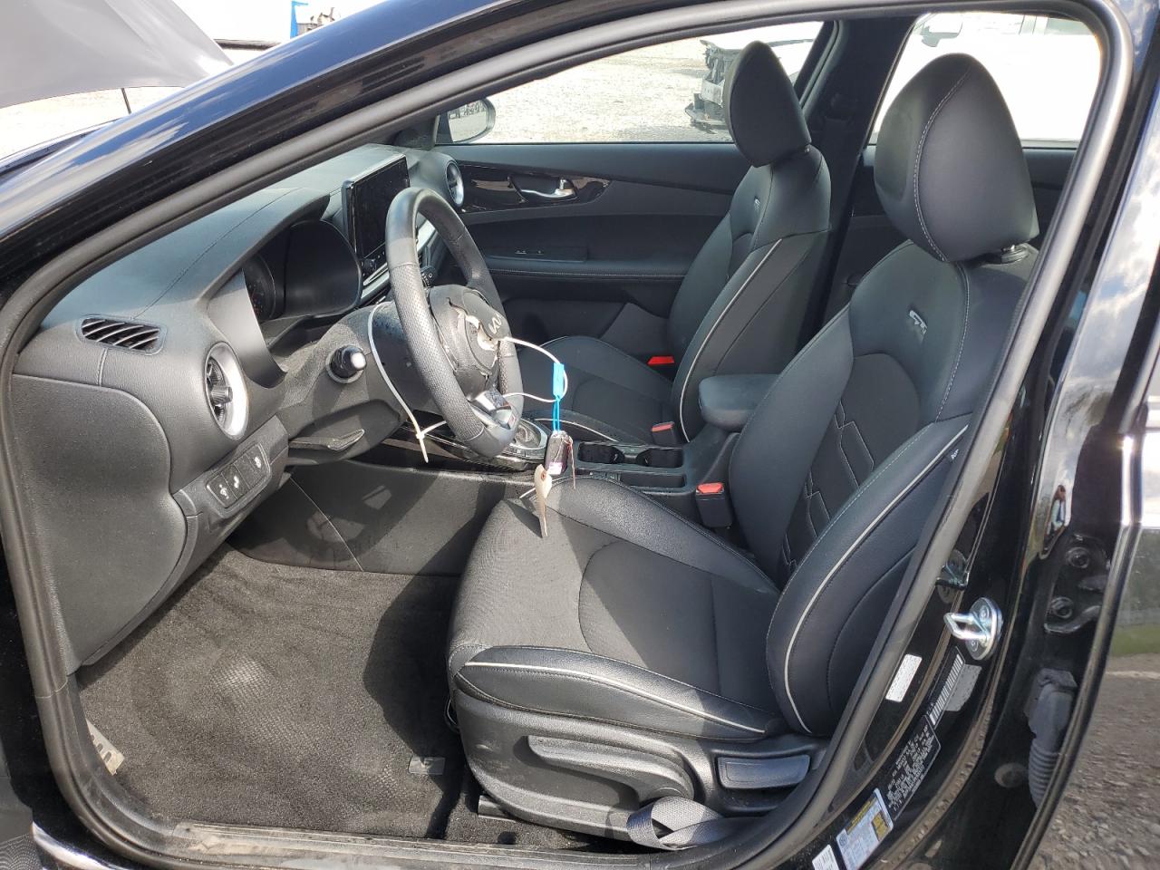 2023 Kia Forte Gt Line VIN: 3KPF54AD7PE685331 Lot: 84000825