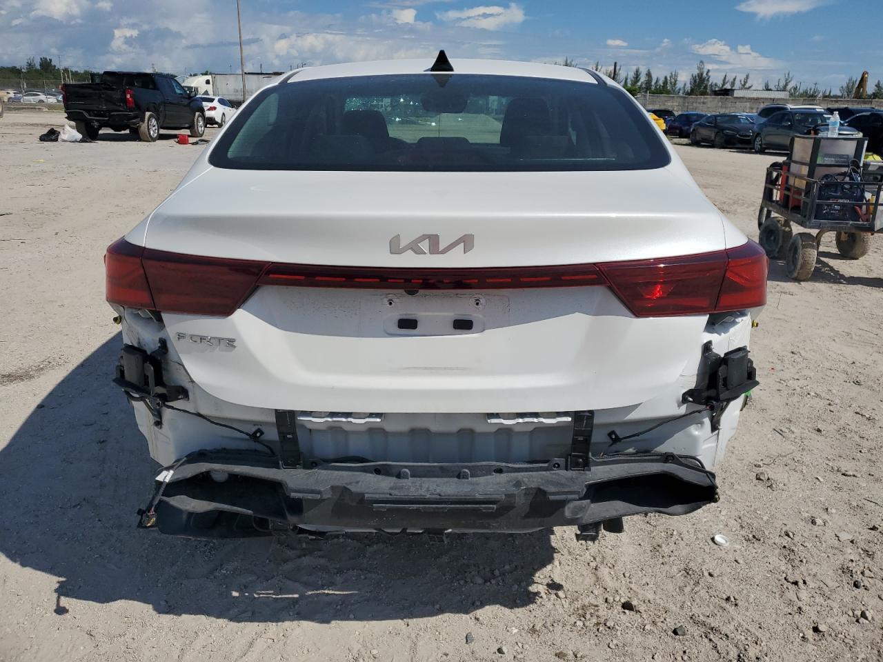 2024 Kia Forte Lx VIN: 3KPF24AD9RE759585 Lot: 80669565