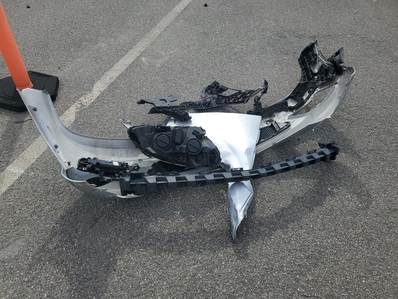 2011 Mercedes-Benz C 300 VIN: WDDGF5EB8BA483275 Lot: 83986595