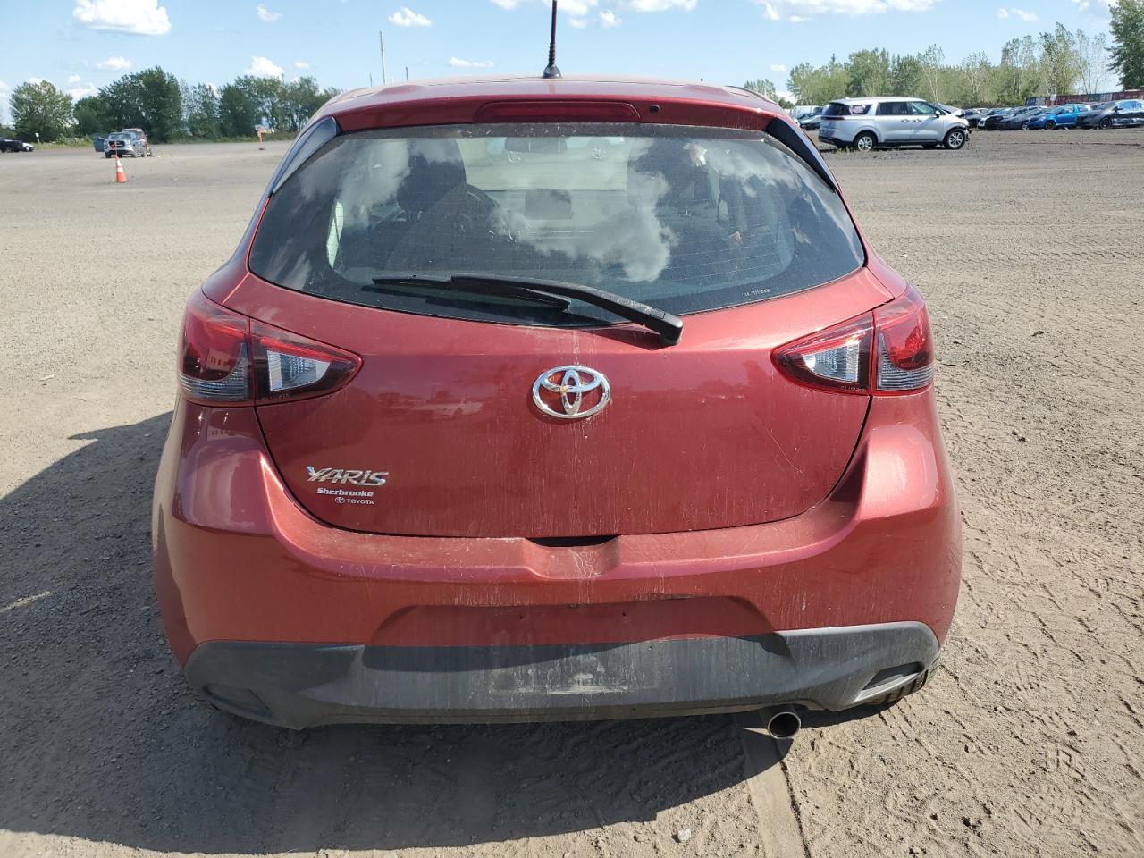 2020 Toyota Yaris Le VIN: 3MYDLBJV2LY714660 Lot: 70903415