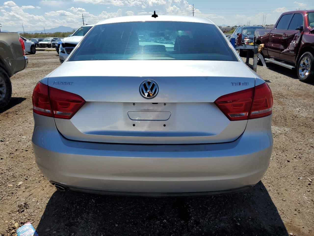 2015 Volkswagen Passat Se VIN: 1VWBT7A33FC026646 Lot: 81764165