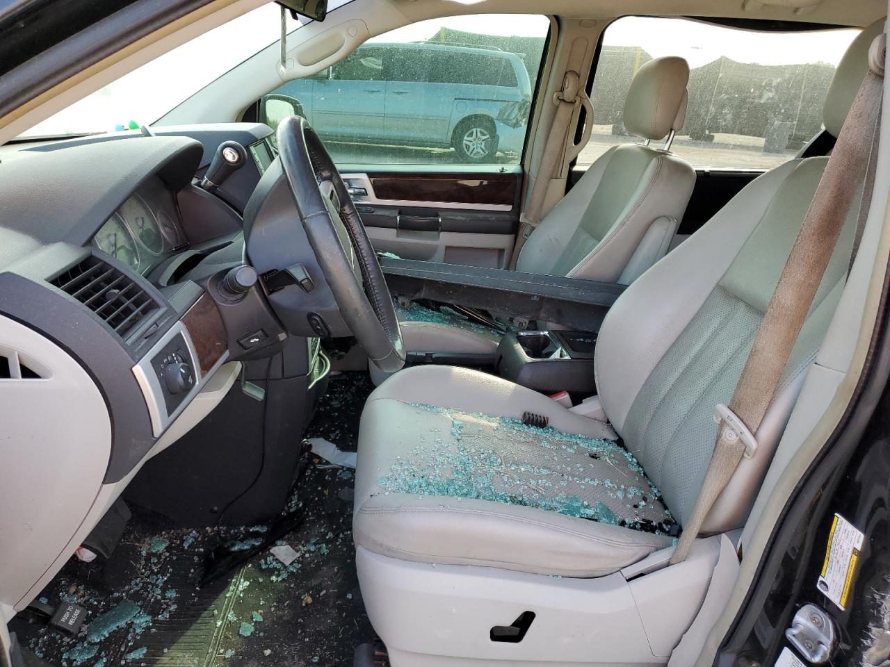 2010 Chrysler Town & Country Touring Plus VIN: 2A4RR8DX2AR374341 Lot: 71533245