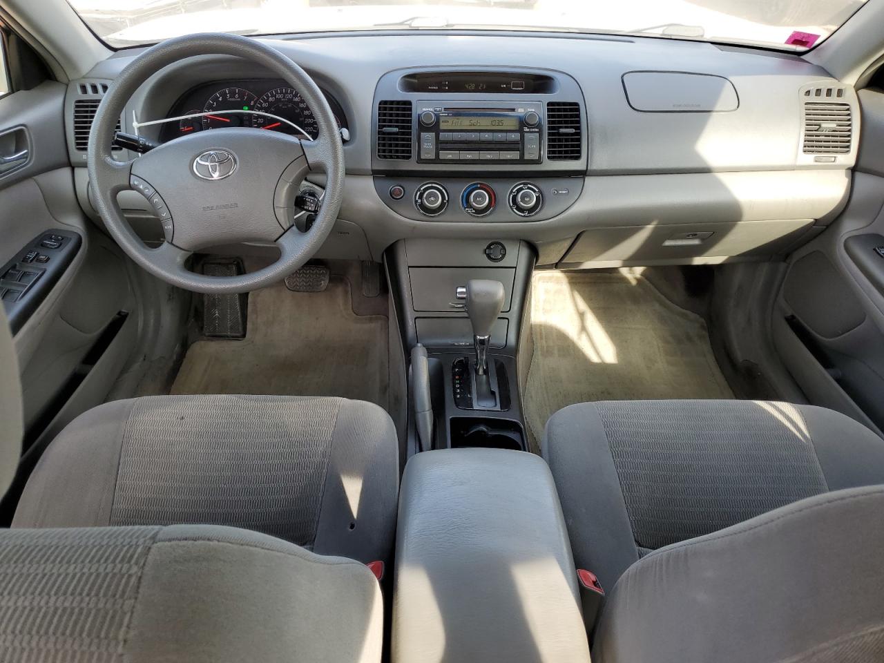 2005 Toyota Camry Le VIN: 4T1BF32K05U103826 Lot: 81050925