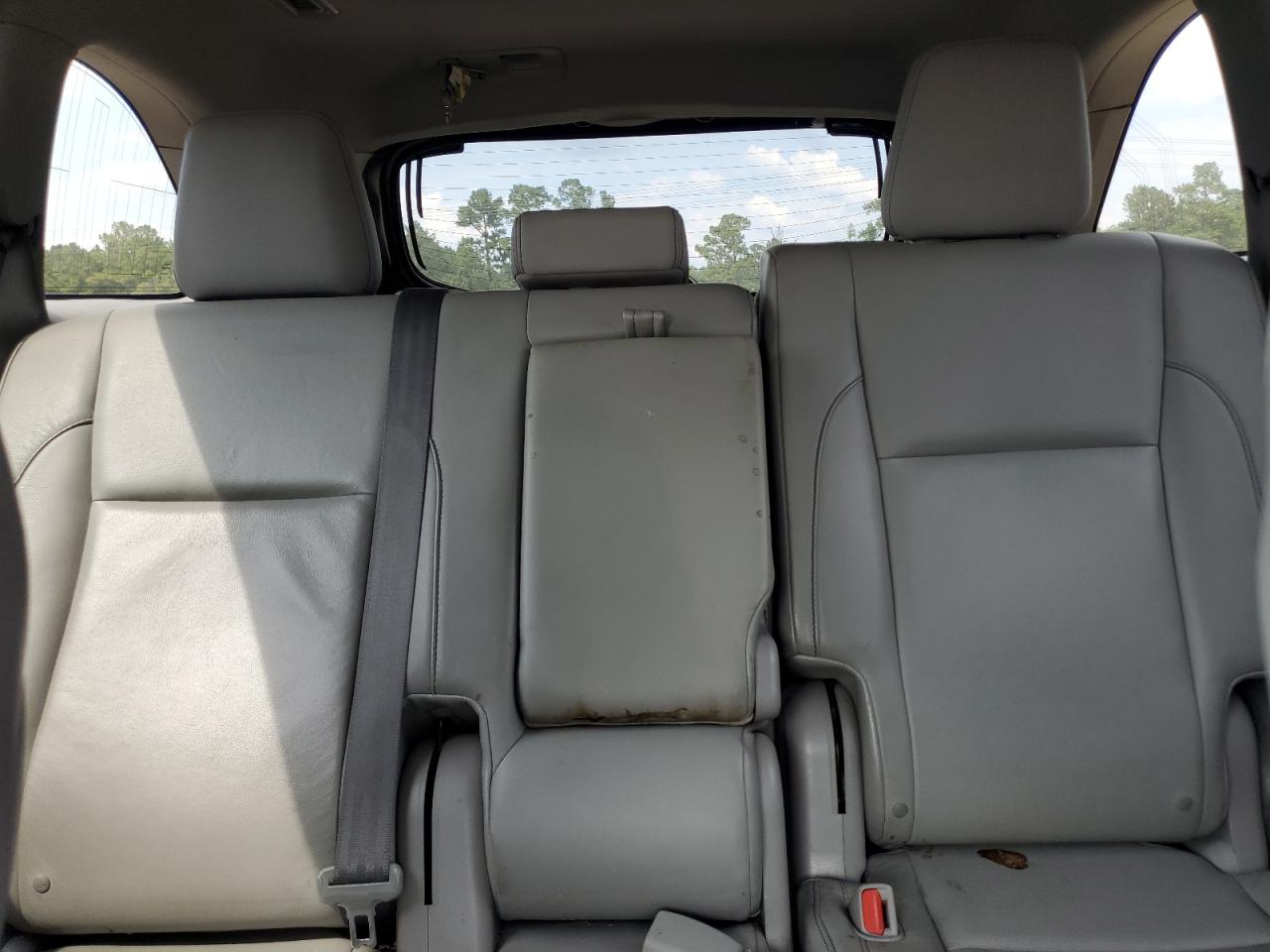 2015 Toyota Highlander Xle VIN: 5TDKKRFH7FS105614 Lot: 71732065