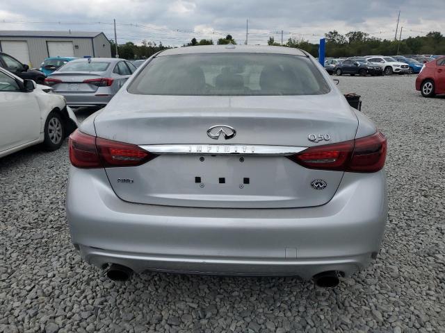  INFINITI Q50 2019 Srebrny