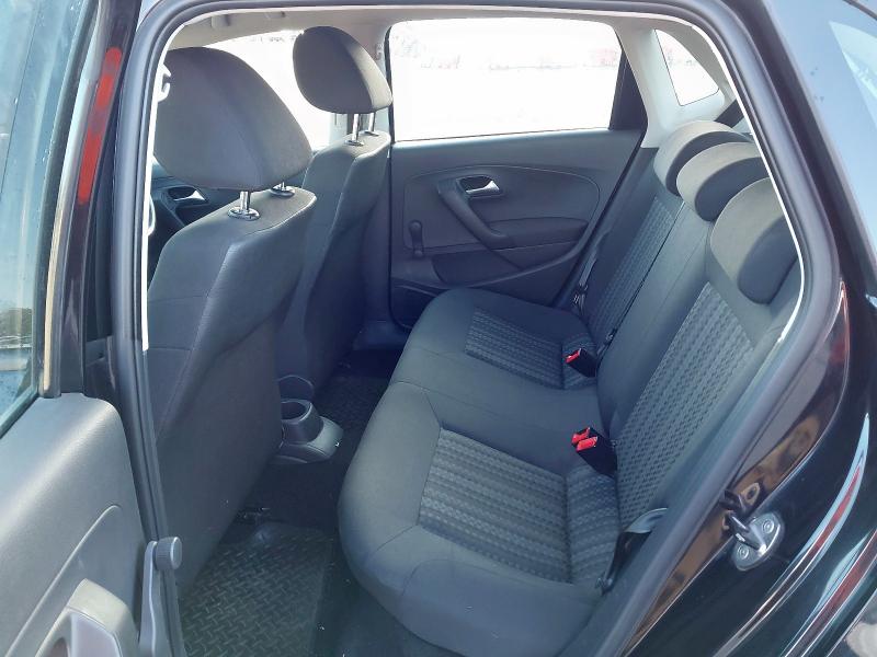 2016 VOLKSWAGEN POLO S
