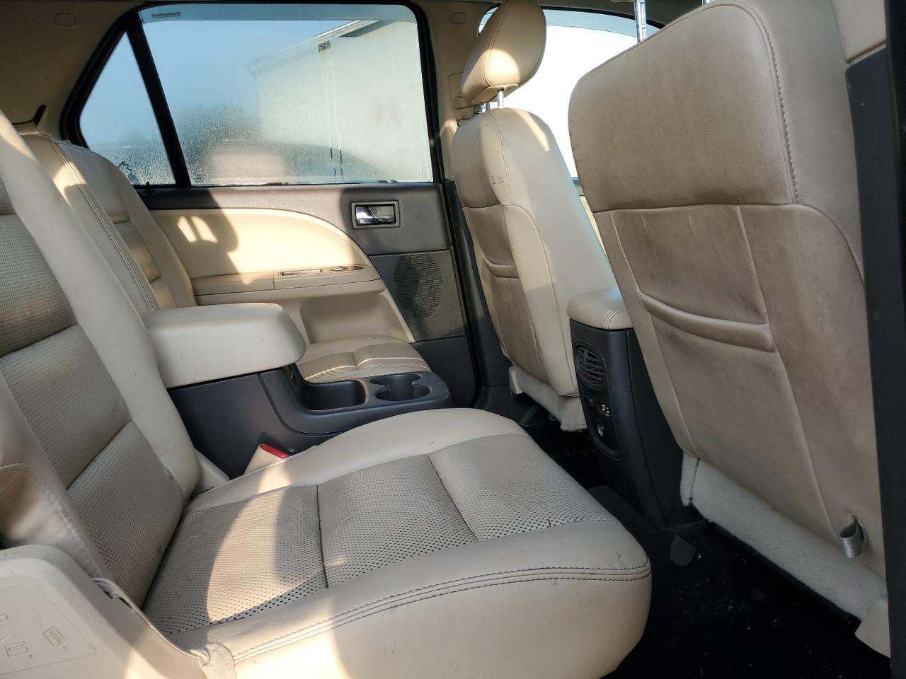 2008 Ford Taurus X Limited VIN: 1FMDK06W38GA03819 Lot: 70981325