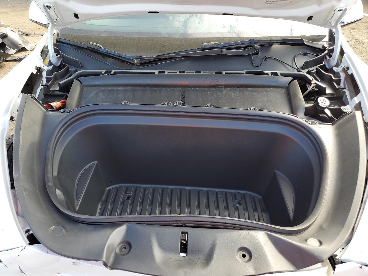 2022 Tesla Model Y VIN: 7SAYGDEE2NF313928 Lot: 70462395