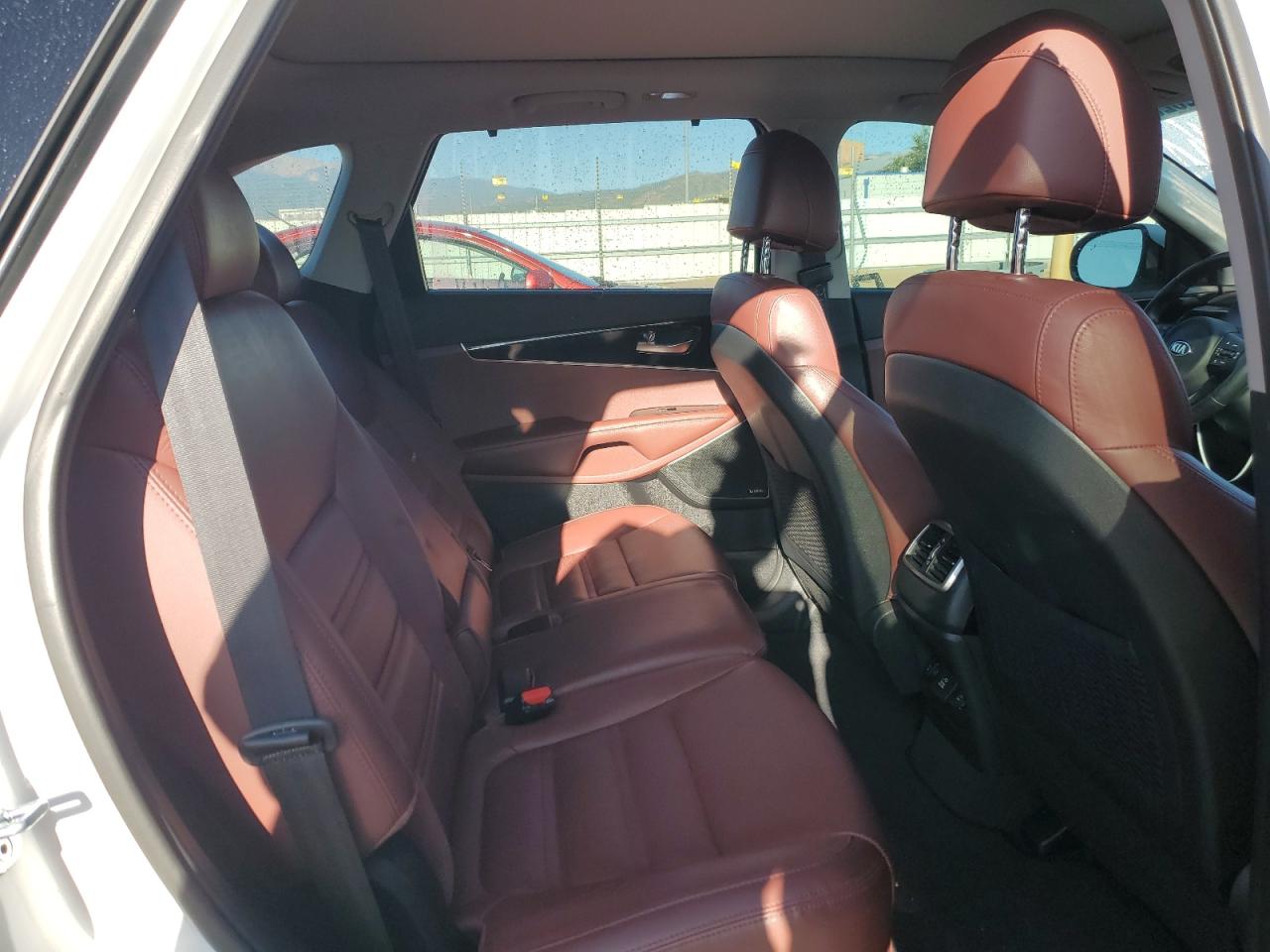 2017 Kia Sorento Sx VIN: 5XYPKDA58HG311871 Lot: 80352025