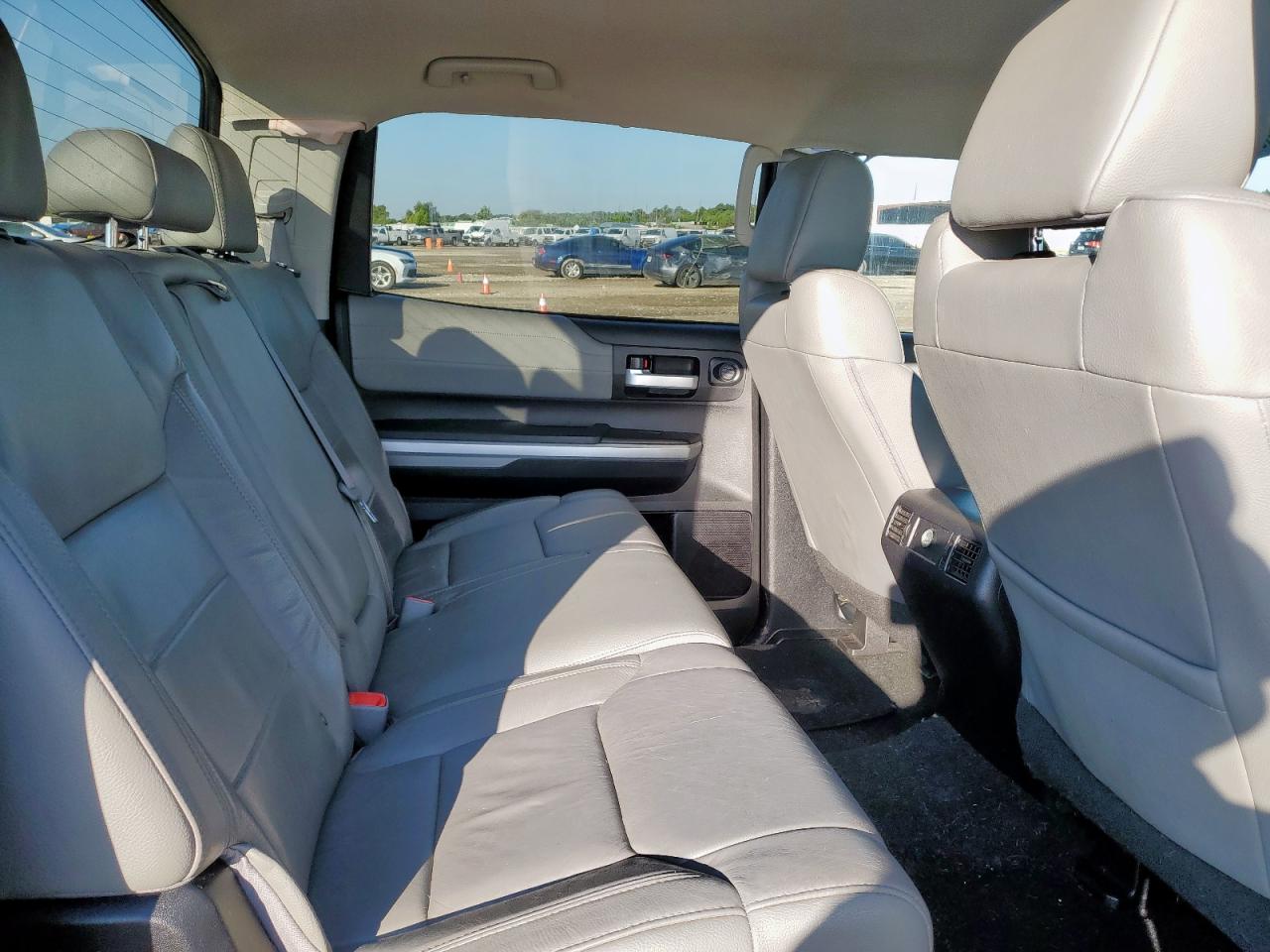 2016 Toyota Tundra Crewmax Limited VIN: 5TFHW5F19GX550958 Lot: 71803155