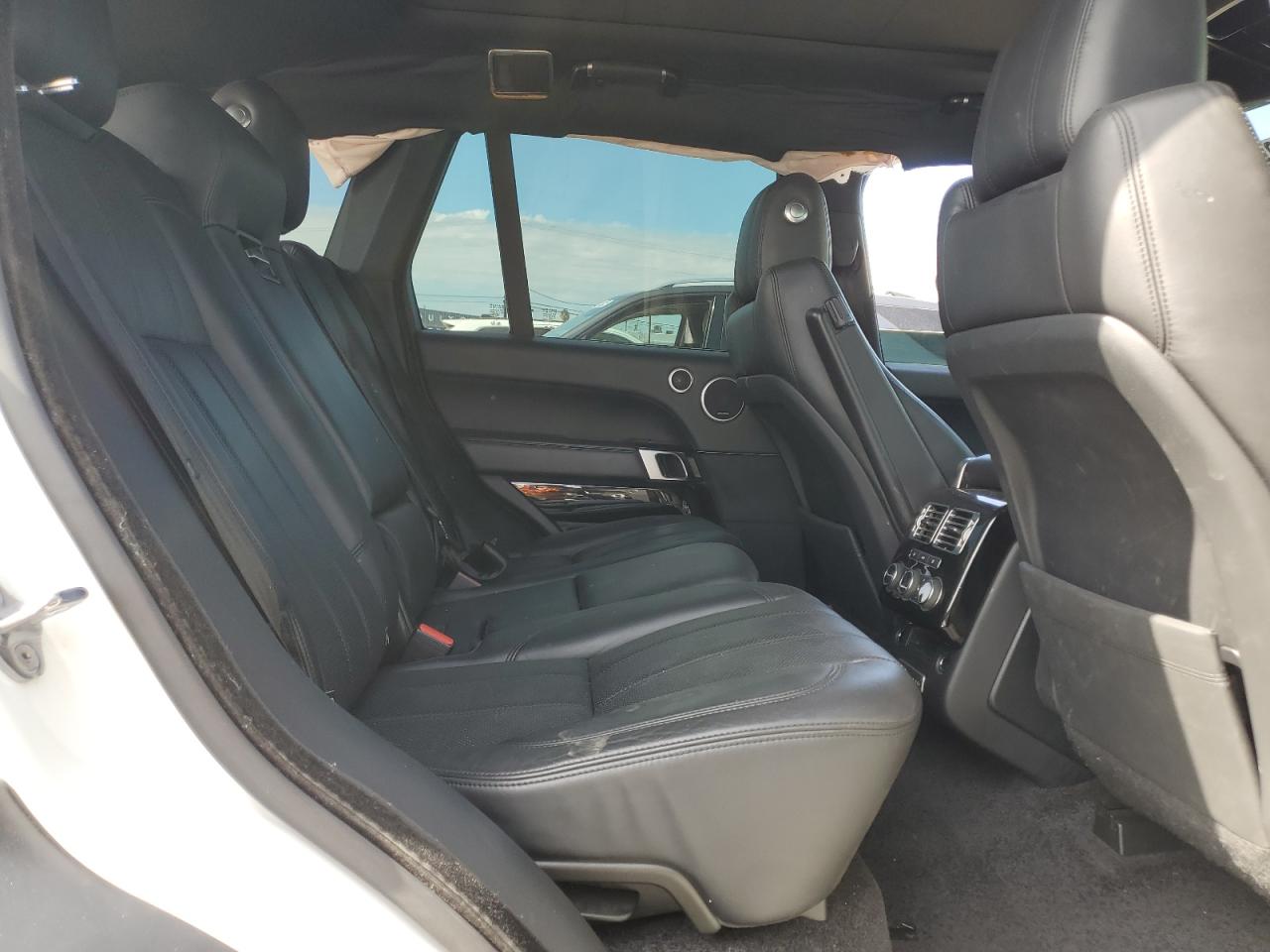2016 Land Rover Range Rover Supercharged VIN: SALGS2EF7GA270826 Lot: 83801035