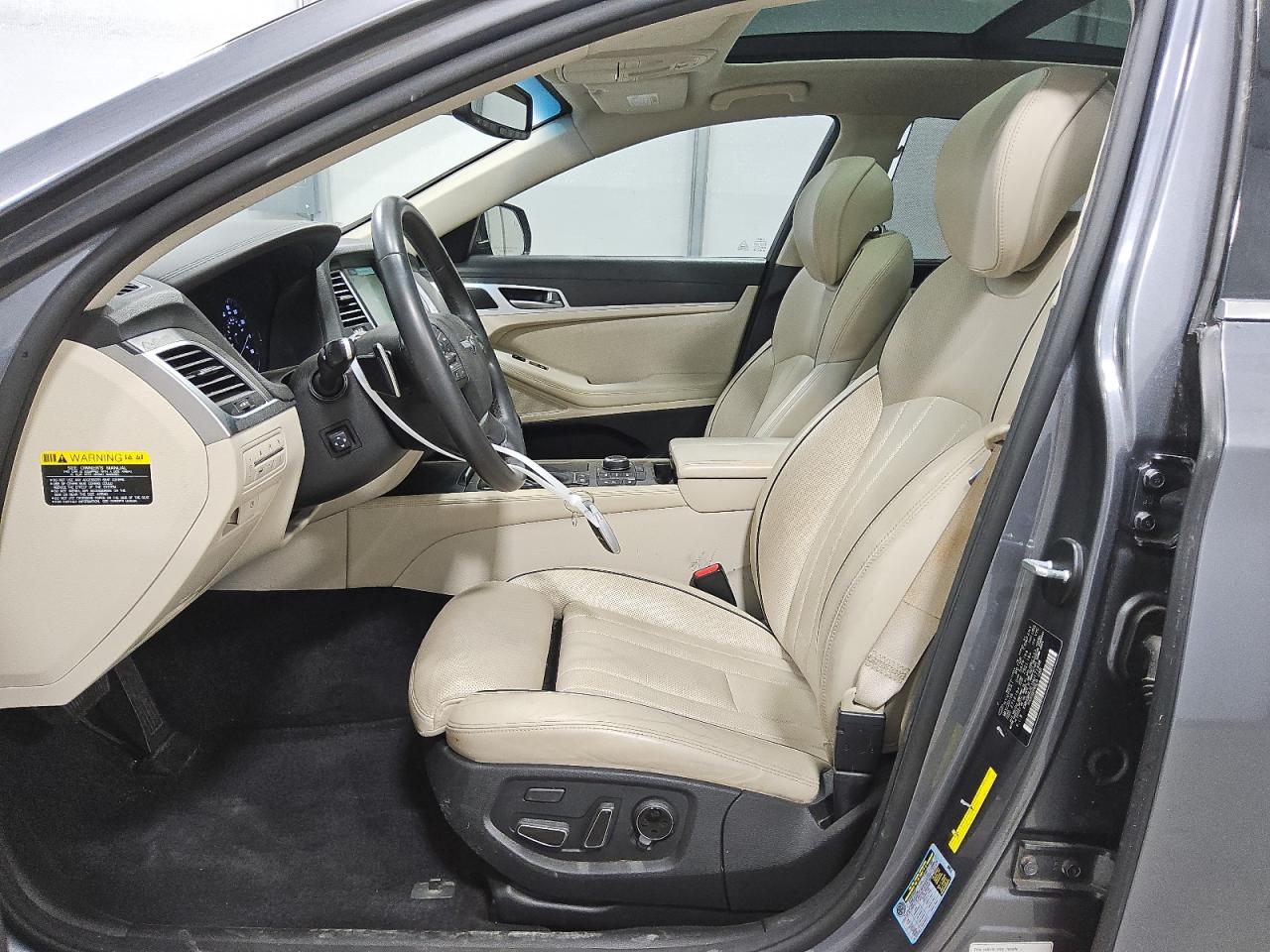 2017 Genesis G80 Base VIN: KMHGN4JE1HU171938 Lot: 80463405