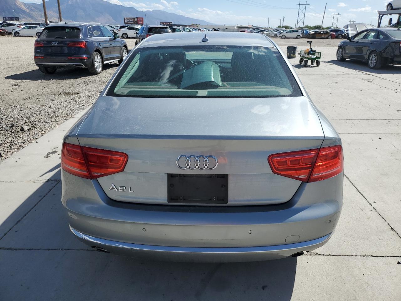2013 Audi A8 L Quattro VIN: WAURGAFD0DN000718 Lot: 71925745