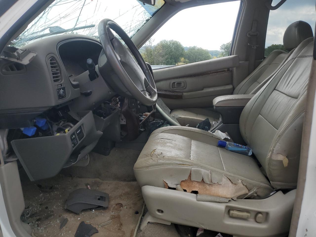 2000 Infiniti Qx4 VIN: JNRAR07Y7YW085384 Lot: 71082145