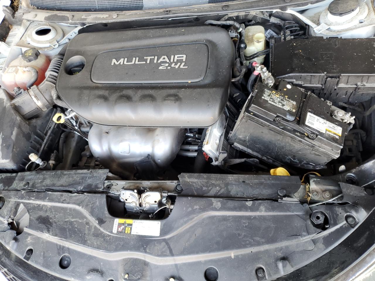 2015 Chrysler 200 Limited VIN: 1C3CCCABXFN695125 Lot: 81072455