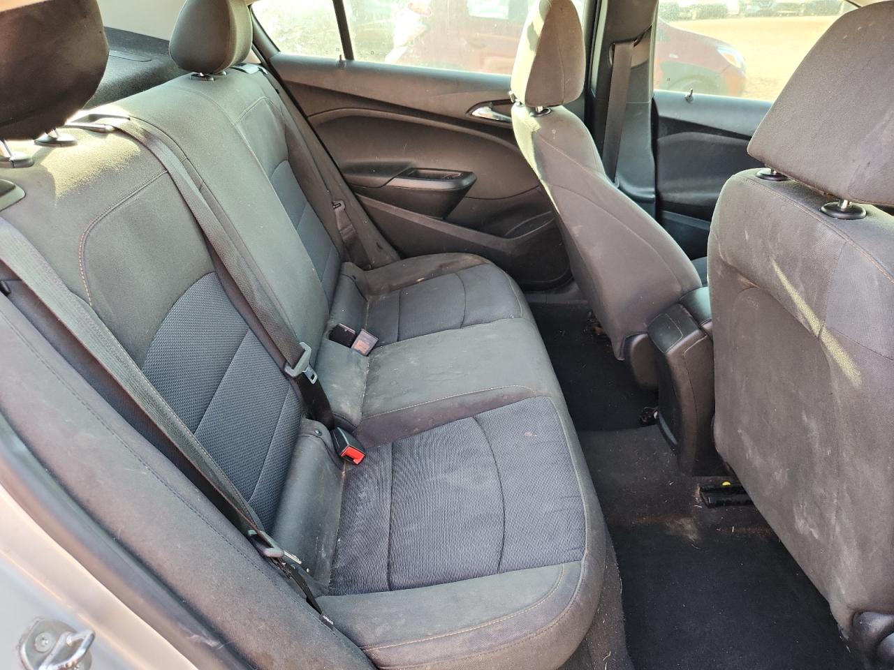 2018 Chevrolet Cruze Ls VIN: 1G1BC5SM5J7220717 Lot: 81422355