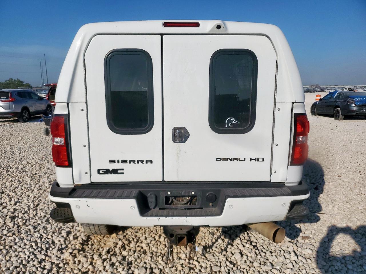 2017 GMC Sierra K2500 Denali VIN: 1GT12UEY5HF249701 Lot: 80802845