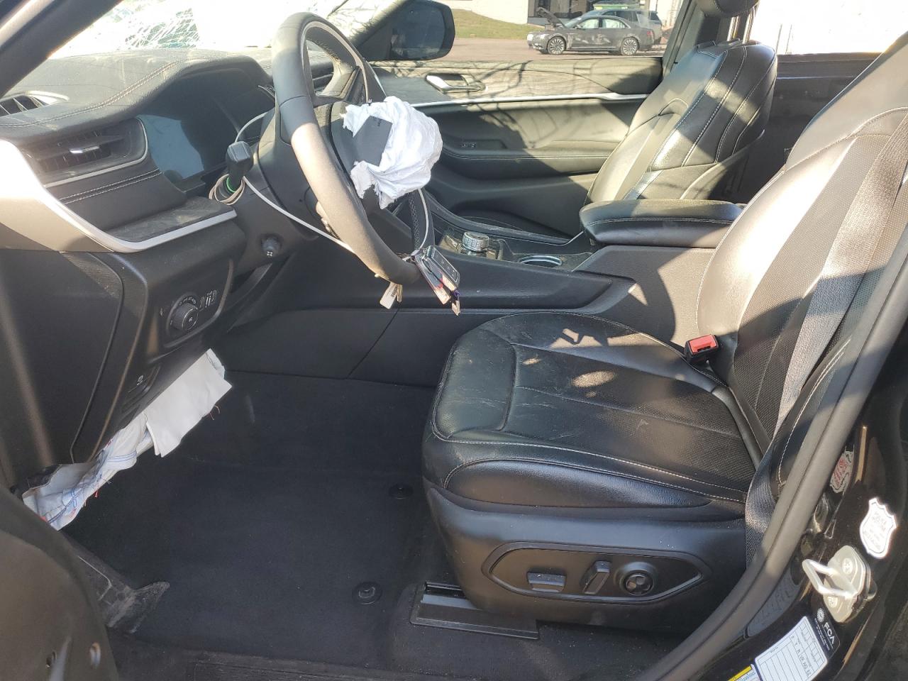 2024 Jeep Grand Cherokee L Limited VIN: 1C4RJKBG9R8542609 Lot: 71413585