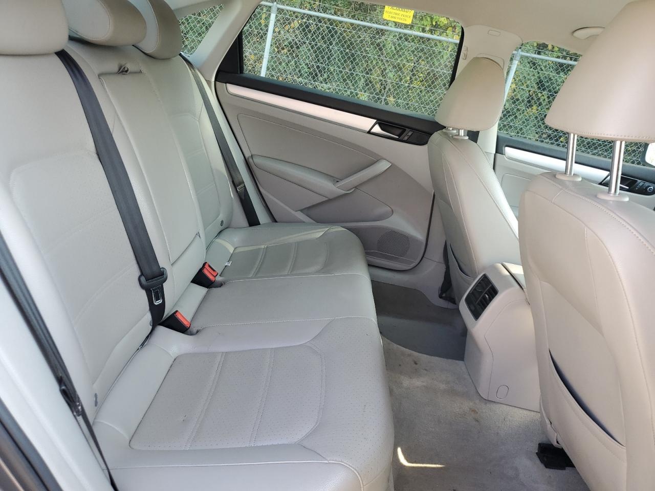 2013 Volkswagen Passat Se VIN: 1VWBP7A30DC134031 Lot: 81704115