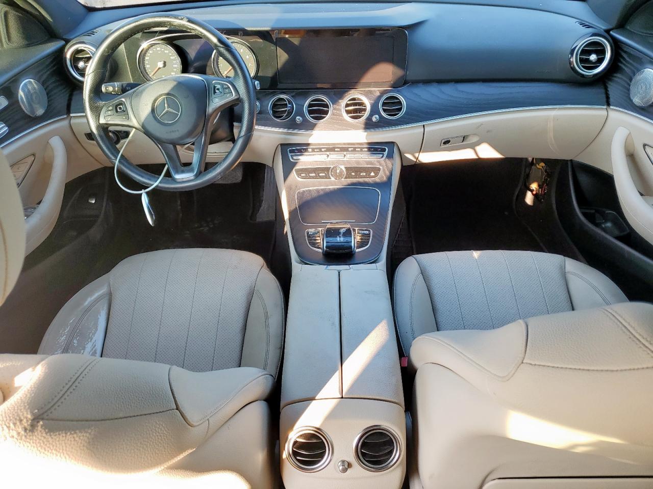 2018 Mercedes-Benz E 300 VIN: WDDZF4JB9JA344201 Lot: 71665255