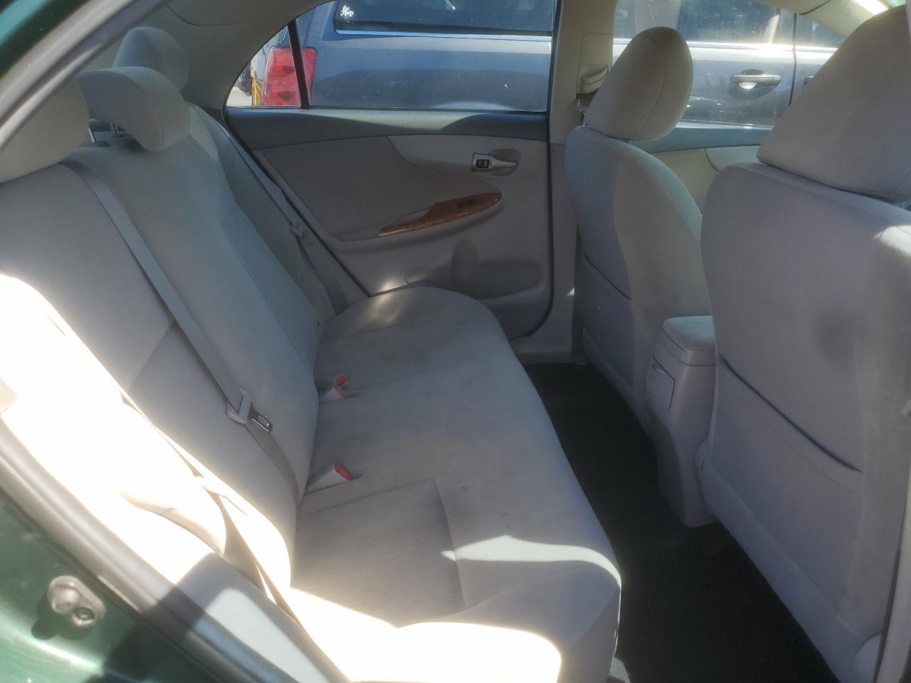 2010 Toyota Corolla Base VIN: 2T1BU4EE9AC464940 Lot: 81691525