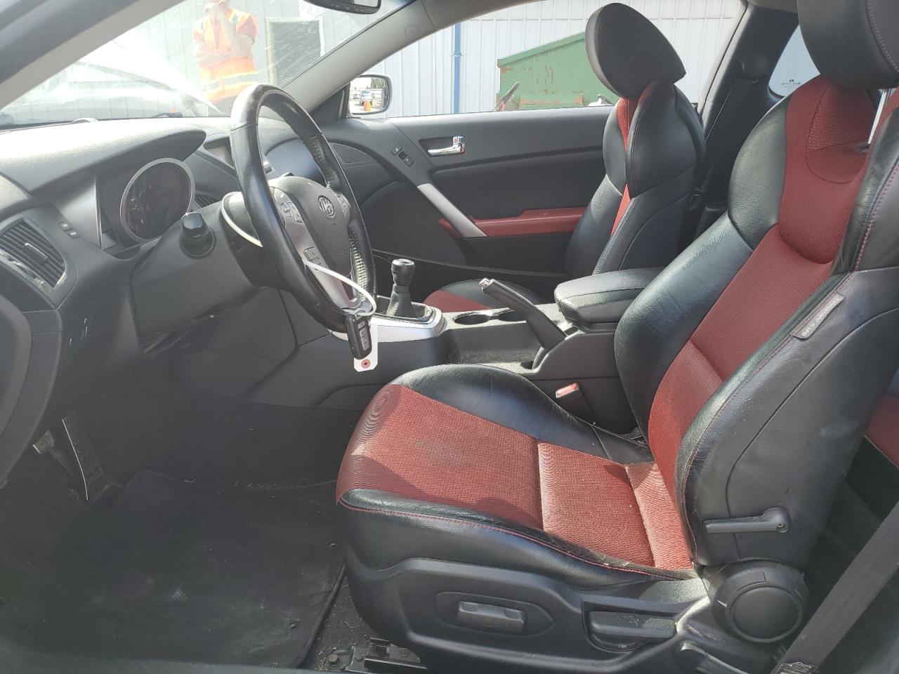 2010 Hyundai Genesis Coupe 2.0T VIN: KMHHT6KD9AU020363 Lot: 81842285