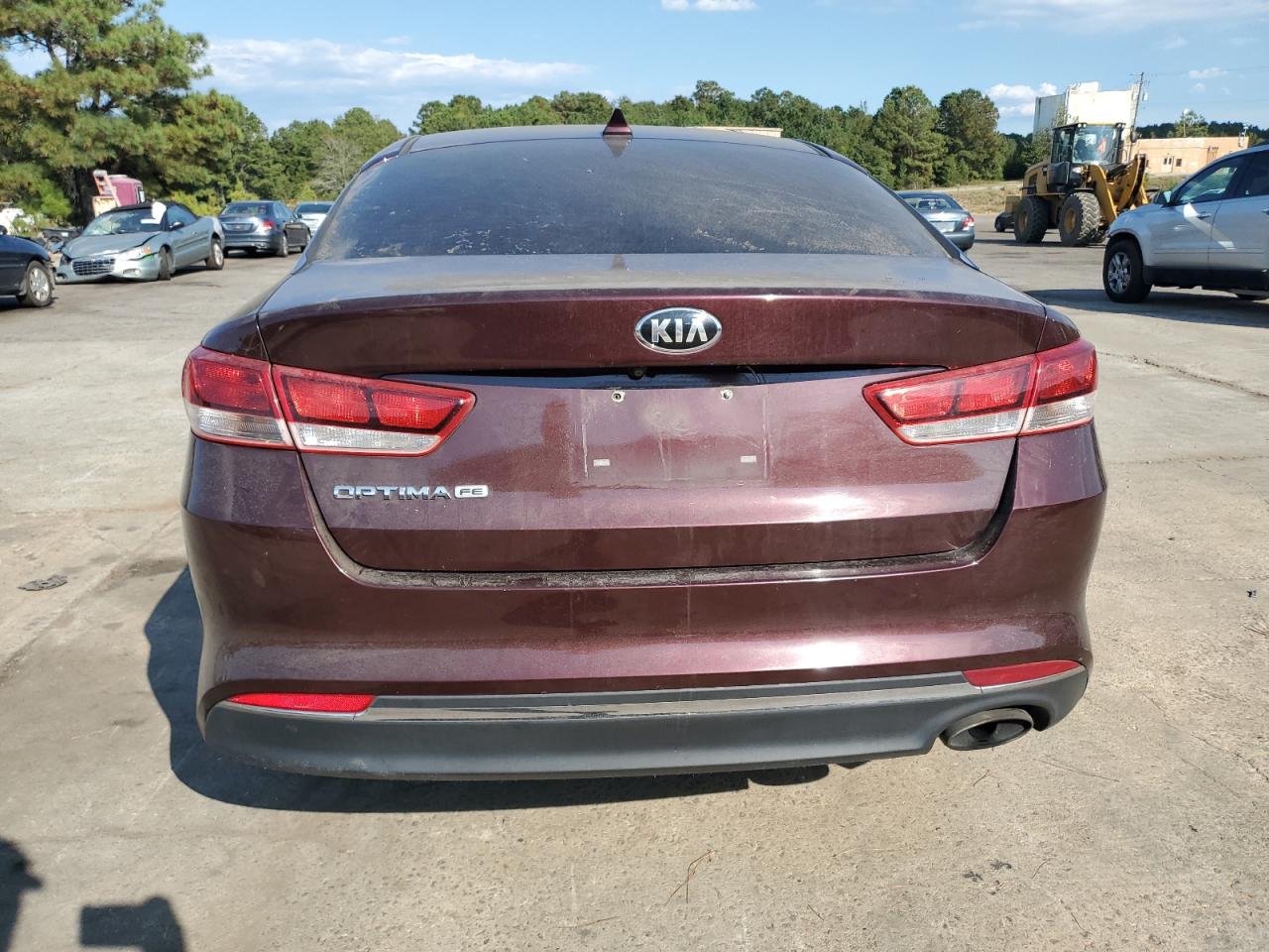 2017 Kia Optima Lx VIN: 5XXGT4L32HG135042 Lot: 80581425