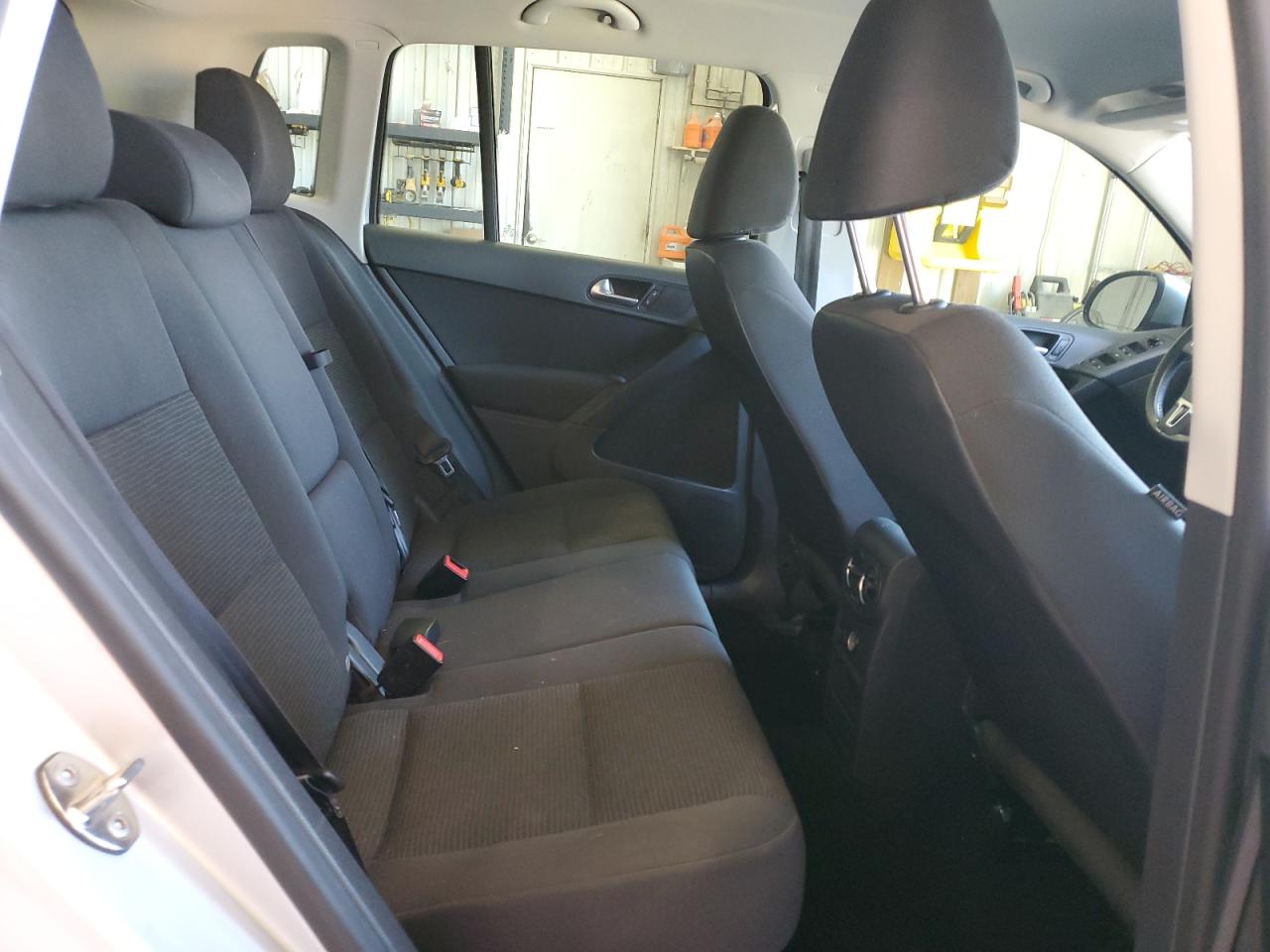 2015 Volkswagen Tiguan S VIN: WVGAV7AX6FW510543 Lot: 81043455