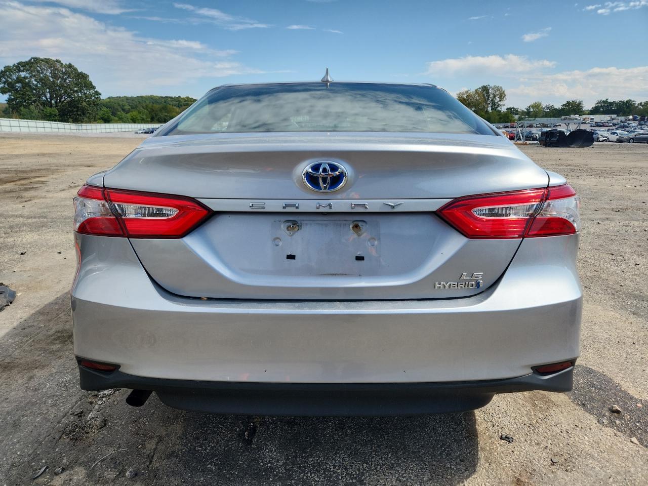 2020 Toyota Camry Le VIN: 4T1C31AK5LU528734 Lot: 81563275