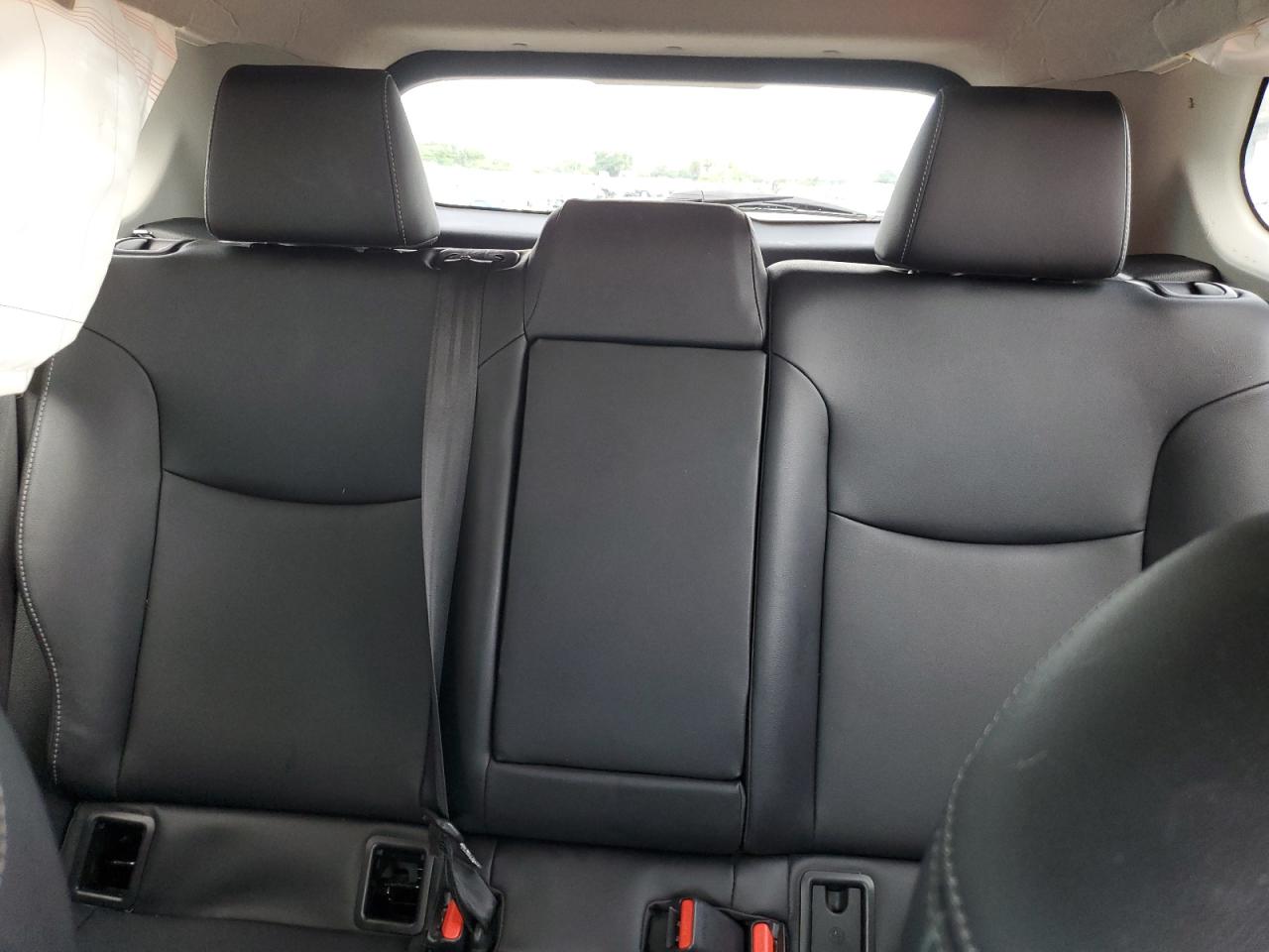 2022 Toyota Corolla Cross Xle VIN: 7MUEAAAG8NV026392 Lot: 80887905