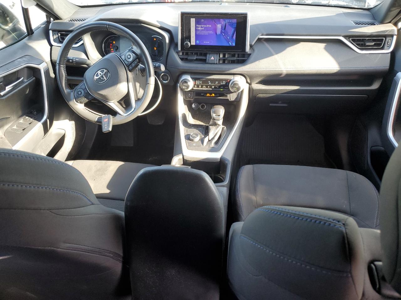 2024 Toyota Rav4 Se VIN: JTM16RFVXRD121036 Lot: 70974395