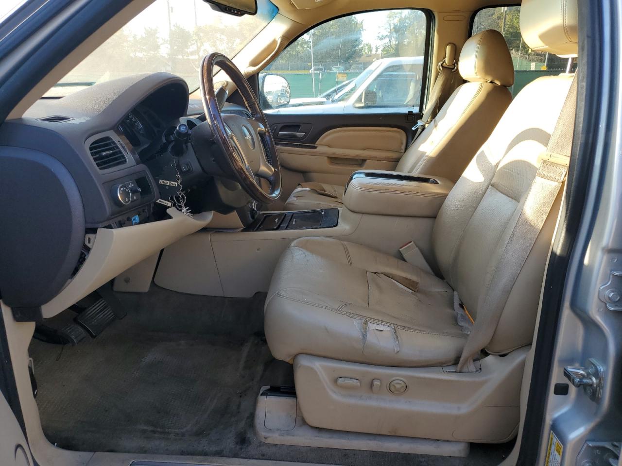 2013 GMC Yukon Xl Denali VIN: 1GKS2MEF7DR165671 Lot: 80920525